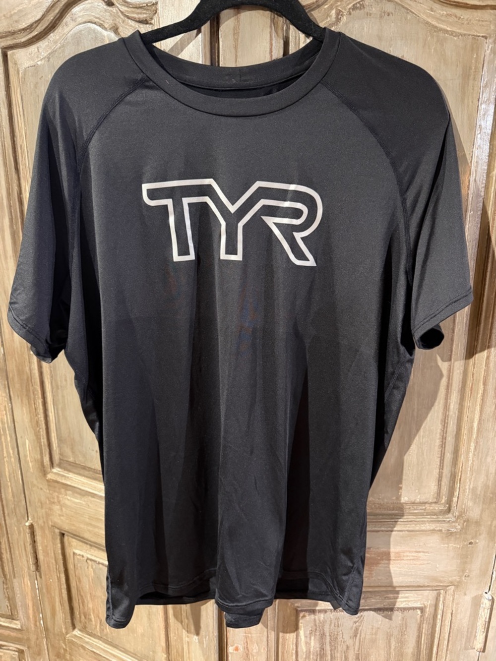 TYR ClimaDry Raglan Men’s Big Logo Performance Tee